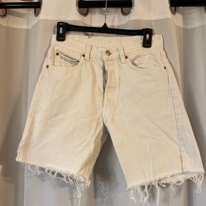 Vintage 80s Levi’s 501 White High Rise Cut Off Denim Shorts 28
